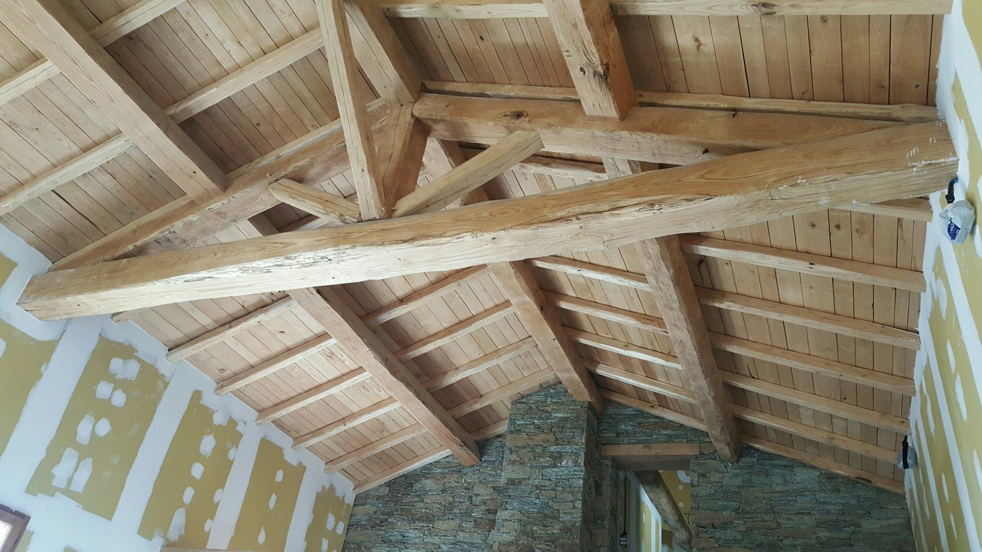 Charpente Traditionnel Charpente Chataignier - Vieux Bois CCMB Construction